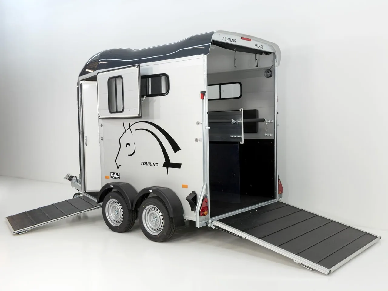 Cheval Liberte Pferdeanhänger Touring Country| Sattelkammer| Frontausstieg| Anthrazit