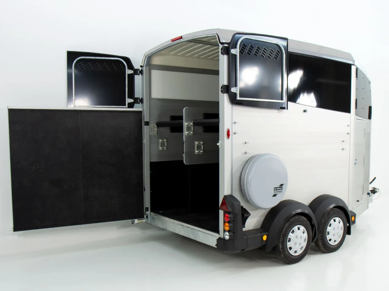 Ifor Williams HBX 511 – Pferdeanhänger, Sattelkammer, neues Modell, silber - immagine 5