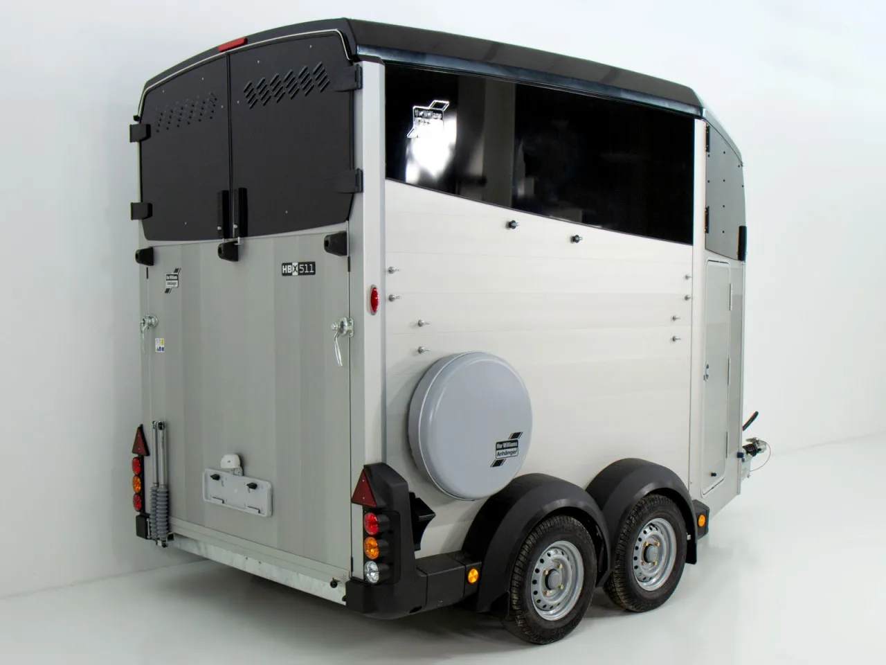 Ifor Williams Pferdeanhänger HBX 511 – Sattelkammer, neues Modell, schwarz - immagine 7