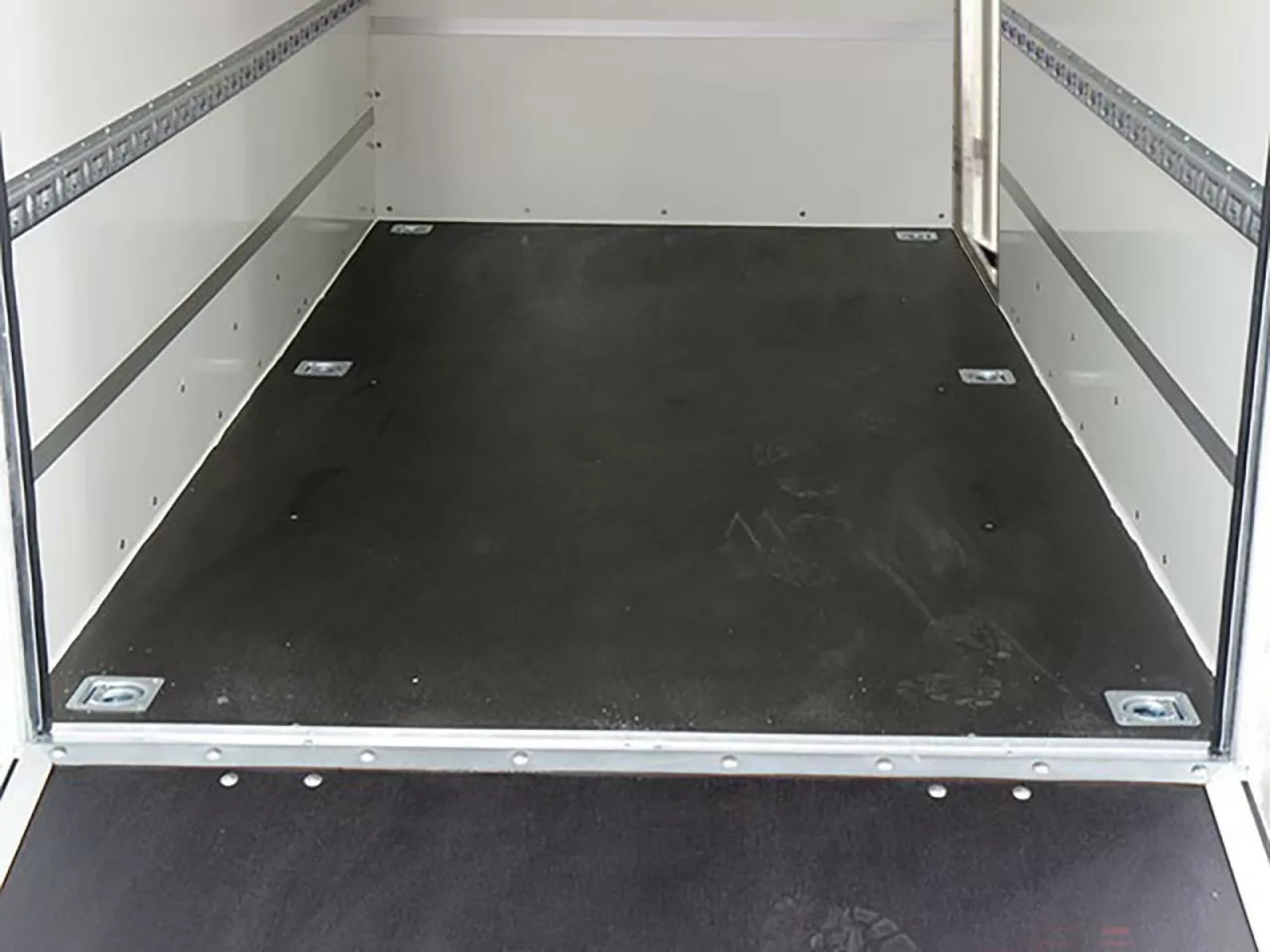 Blyss Kofferanhänger 146x357cm Höhe:180cm 2,7t|Rampe| 1 Tür - immagine 10