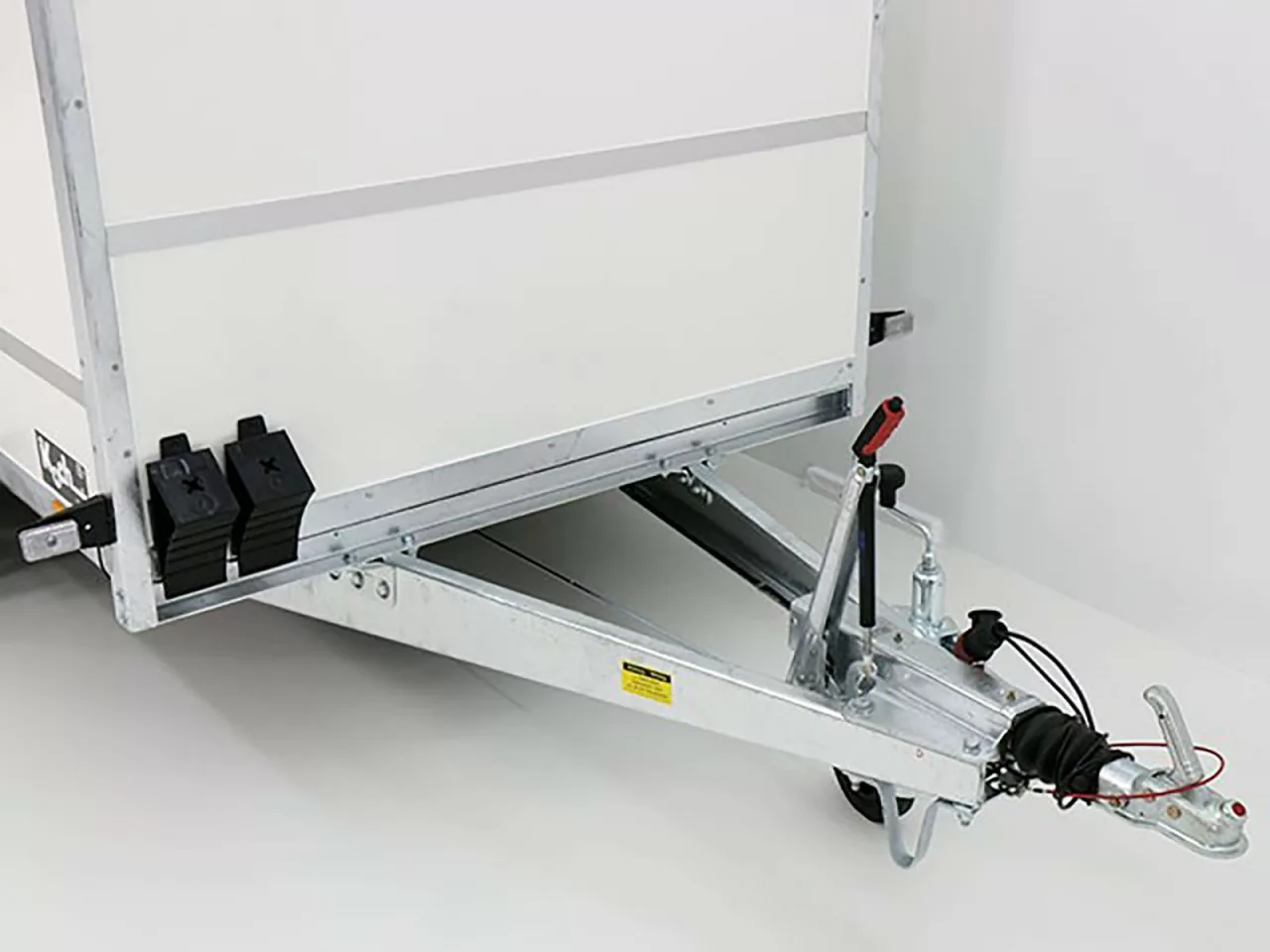 Blyss Kofferanhänger 146x357cm Höhe:180cm 2,7t|Rampe| 1 Tür - immagine 8