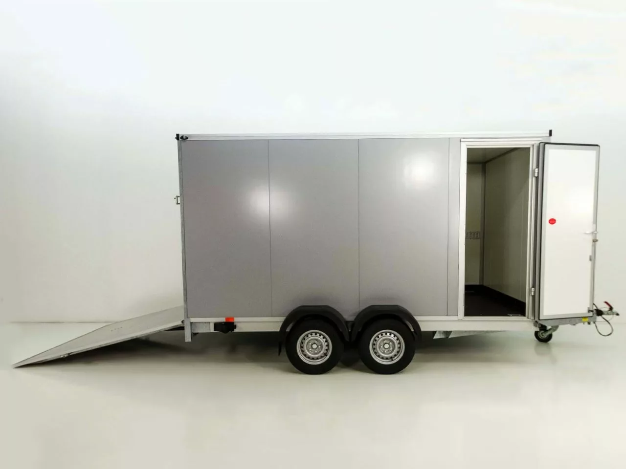 Vezeko Kofferanhänger 184x405cm Höhe:205cm 2,7t|Rampe|Tür|silber - immagine 2