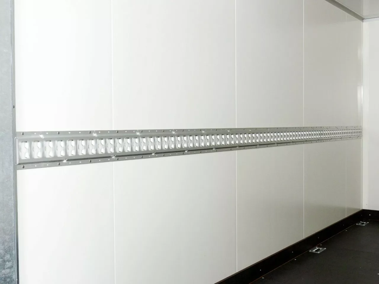 Vezeko Kofferanhänger 204x405cm Höhe:205cm 2,7t|Rampe|schwarz - immagine 5