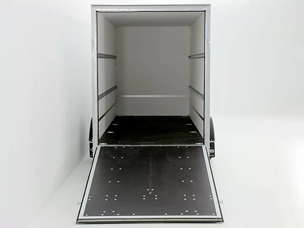 Blyss Kofferanhänger – 1,3 t, 146 × 357 cm, Höhe 180 cm, Rampe - immagine 6