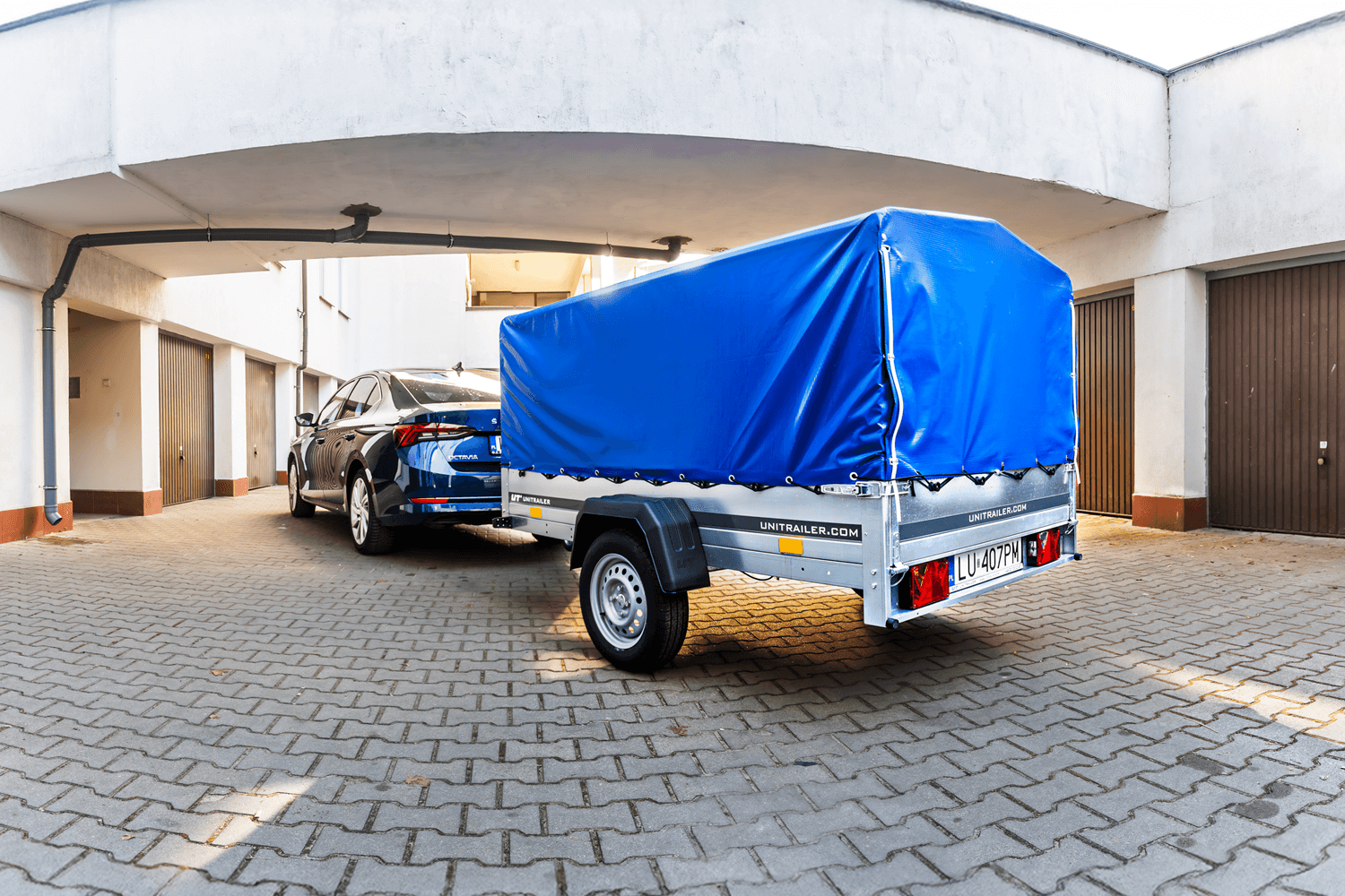 PKW-Anhänger GARDEN TRAILER 230 FD mit Stützrad, 80 cm hohem Spriegel und blauer Plane - immagine 7